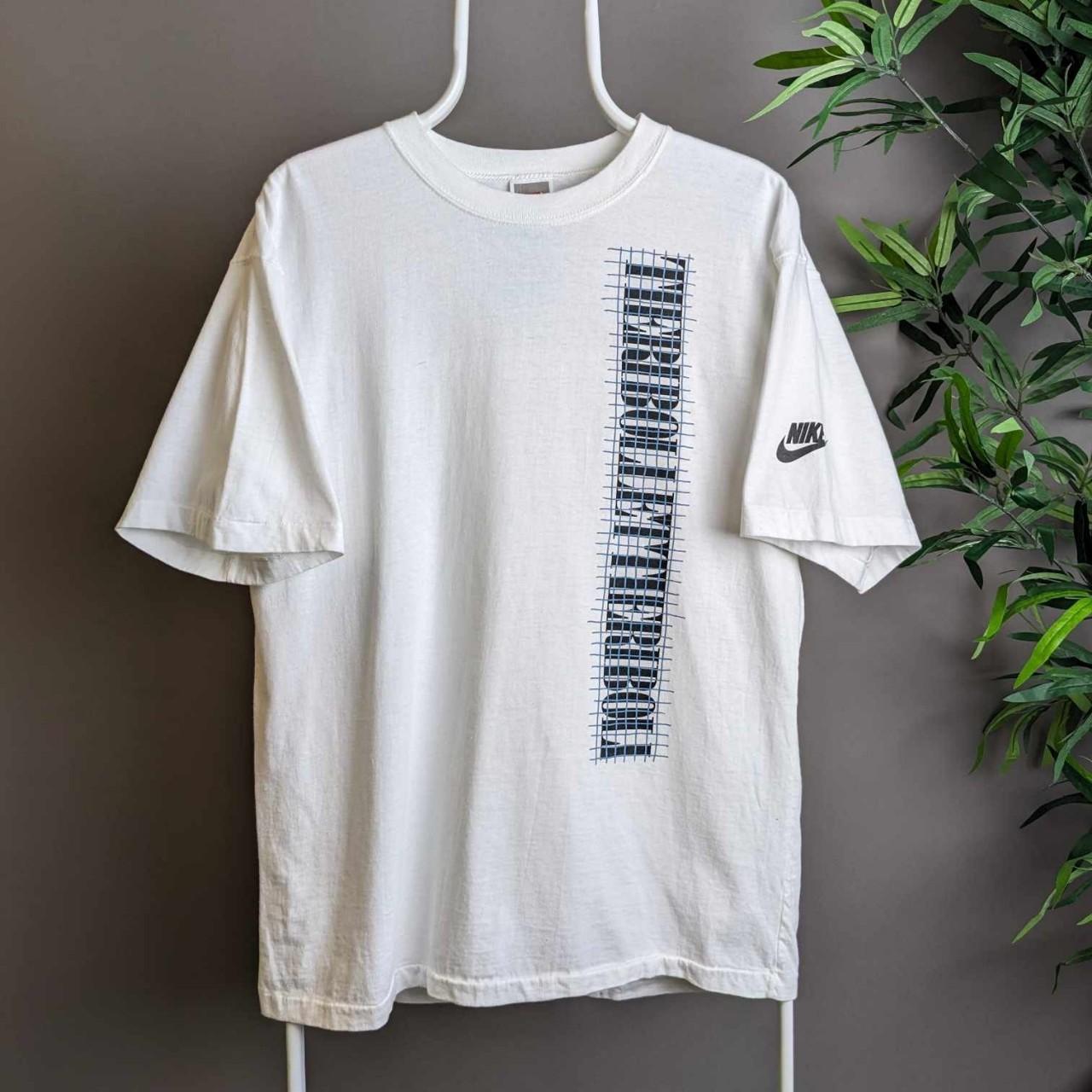 90s Nike t-shirt - medium