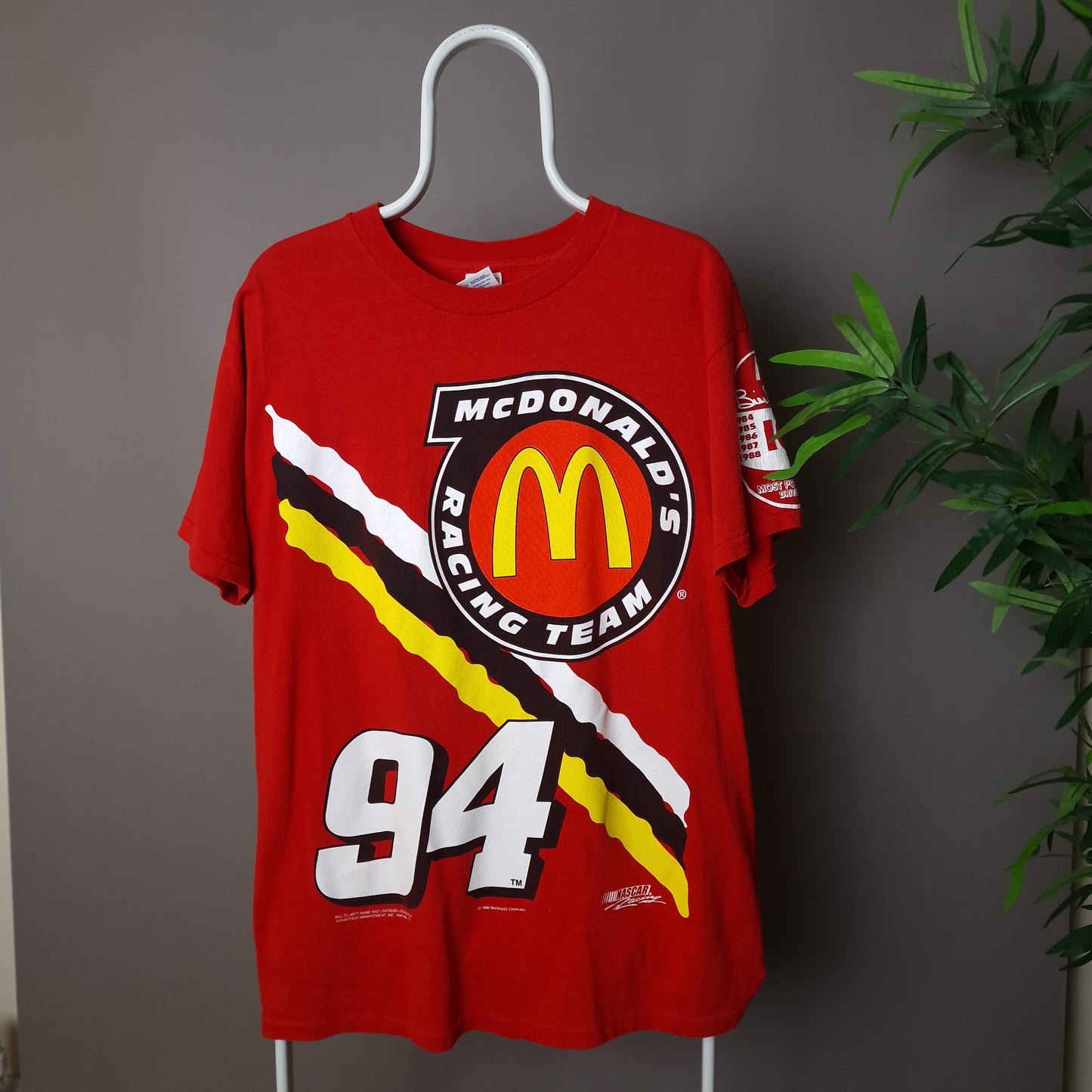 Vintage Nascar Mcdonalds racing team t-shirt in red - large