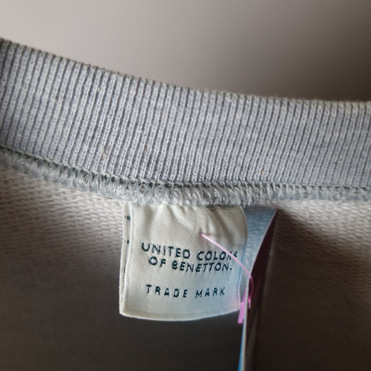 Vintage United Colors Of Benetton sweatshirt in grey - medium
