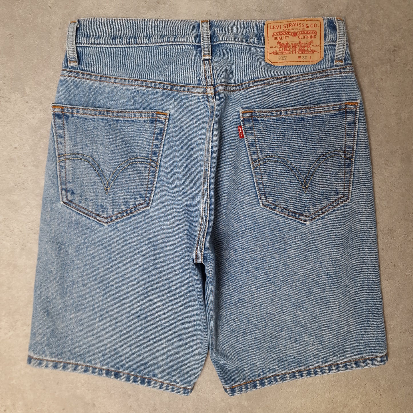Vintage Levi's 505 denim shorts - 30"