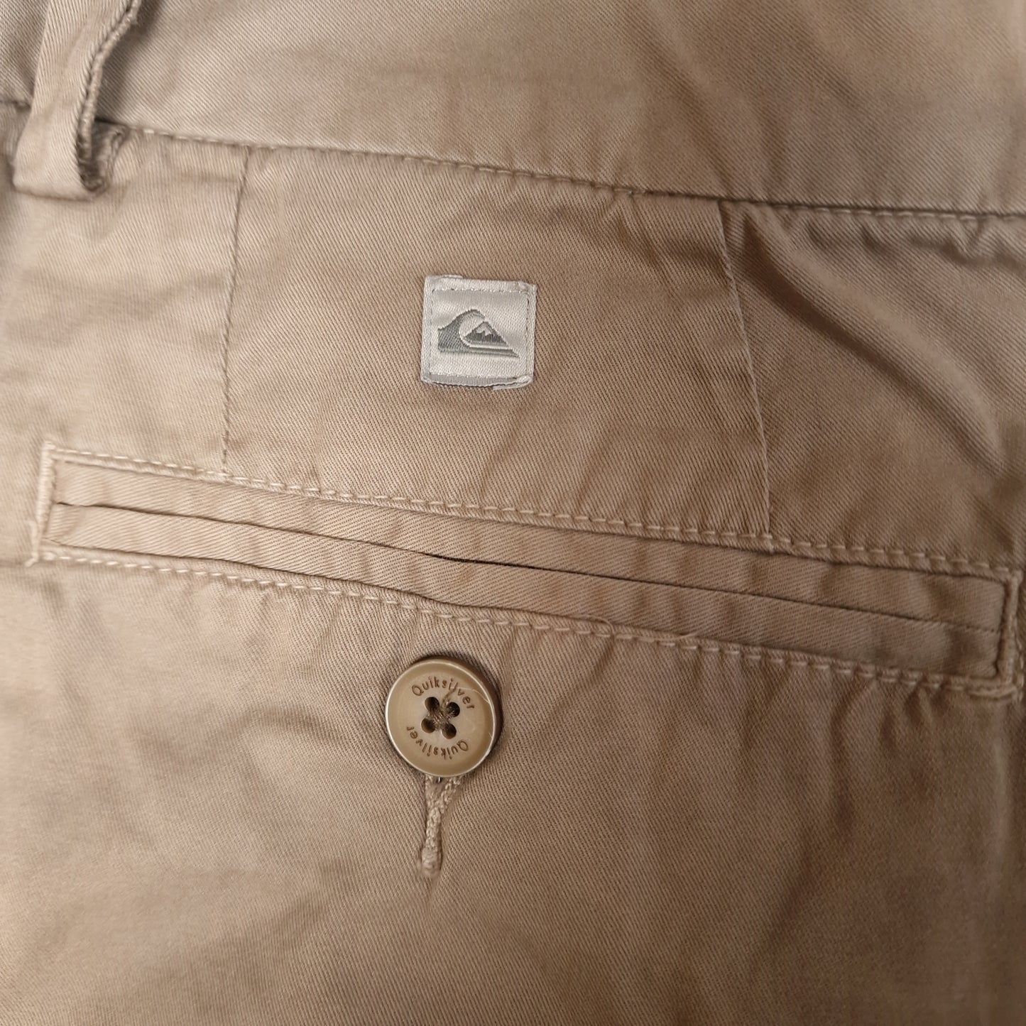 Quicksilver baggy chino shorts - 36"