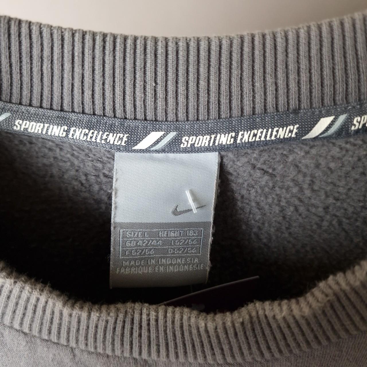 Vintage Nike air sweatshirt in grey - large