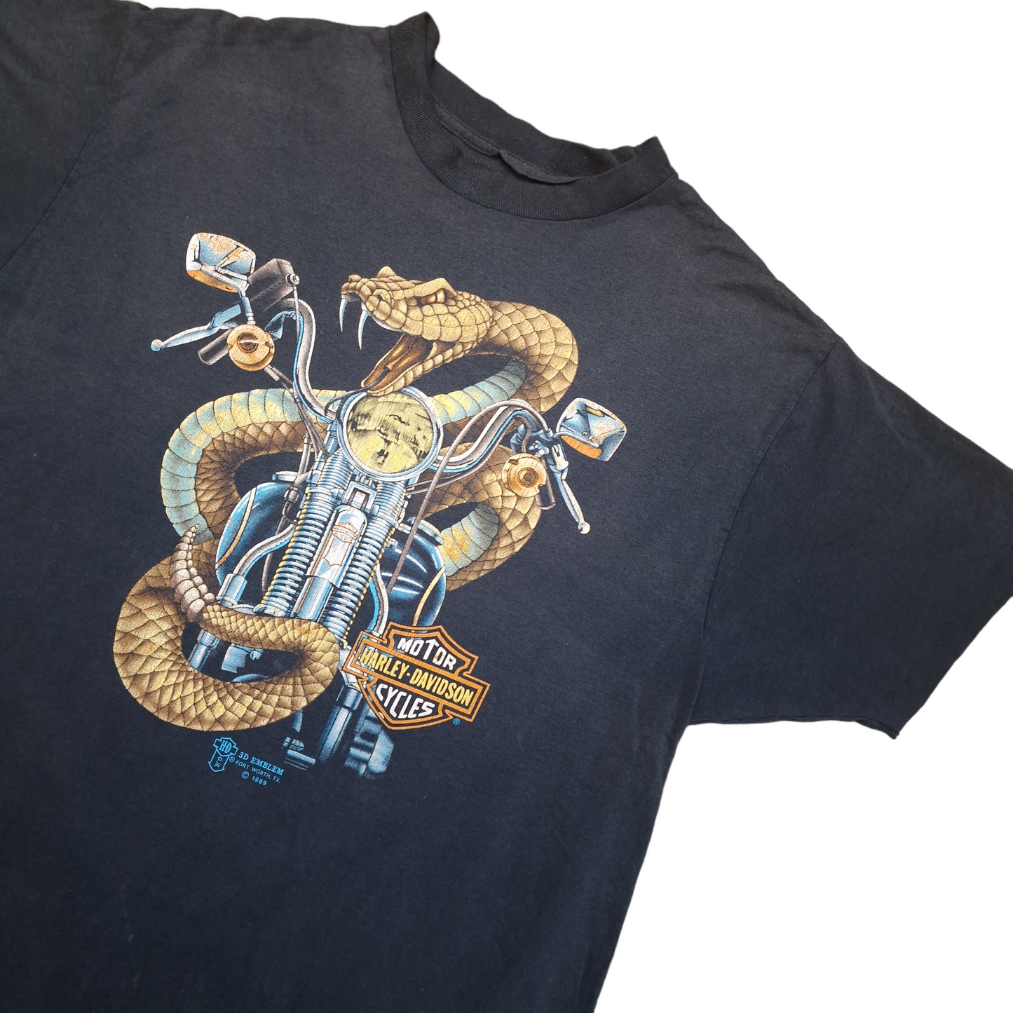 Vintage Harley Davidson 1989 3D emblem rattle snake t-shirt - large
