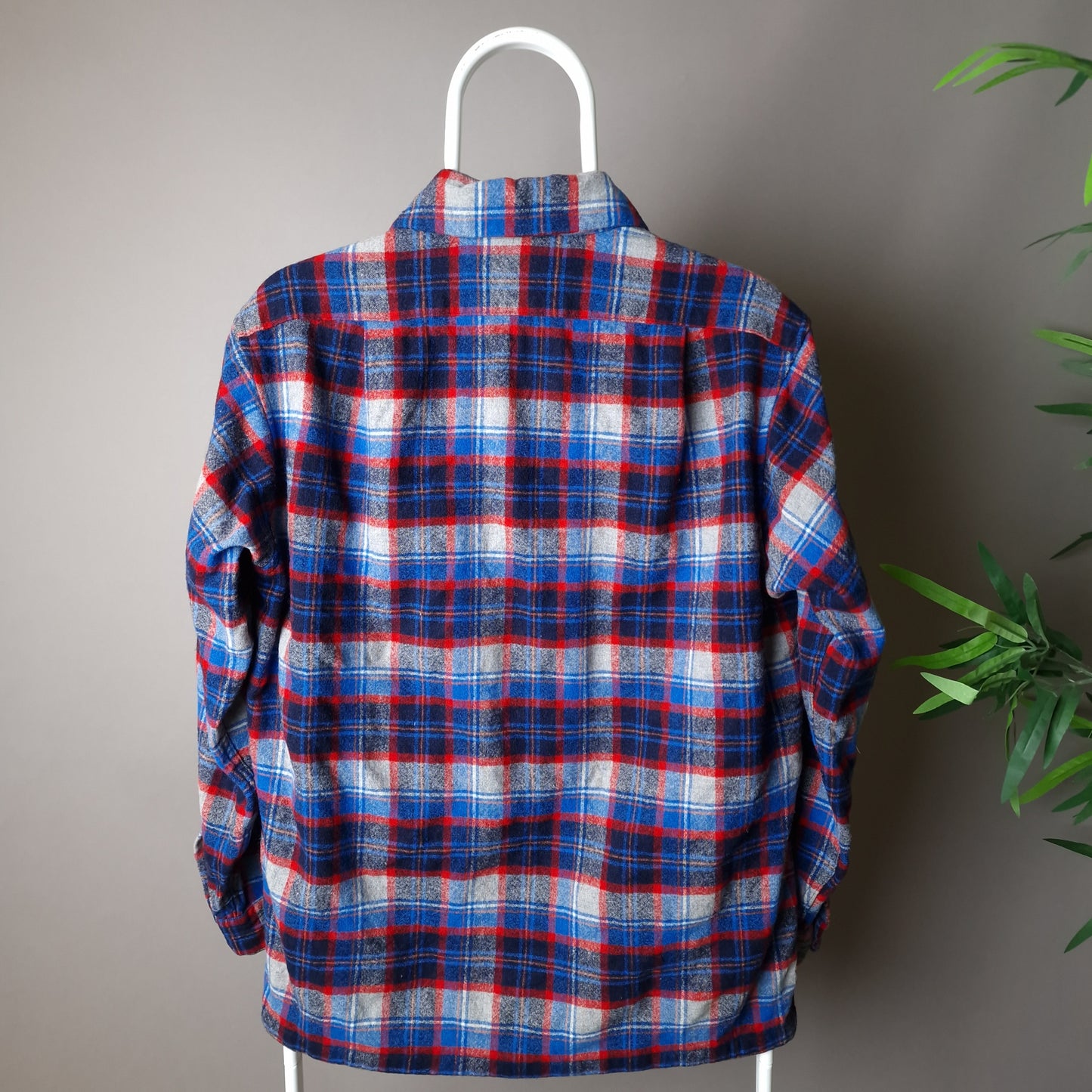 Vintage Pendleton shirt in blue grey and red - medium