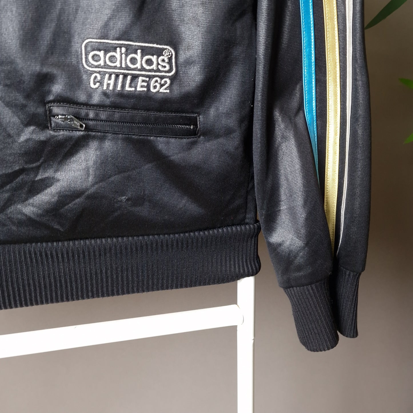 Vintage Adidas Chile 62 tack jacket in black - XS