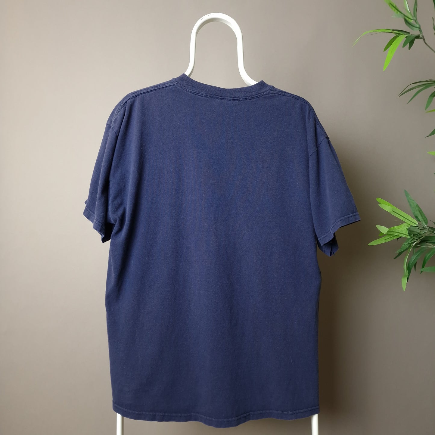 Vintage Nike t-shirt in blue - medium