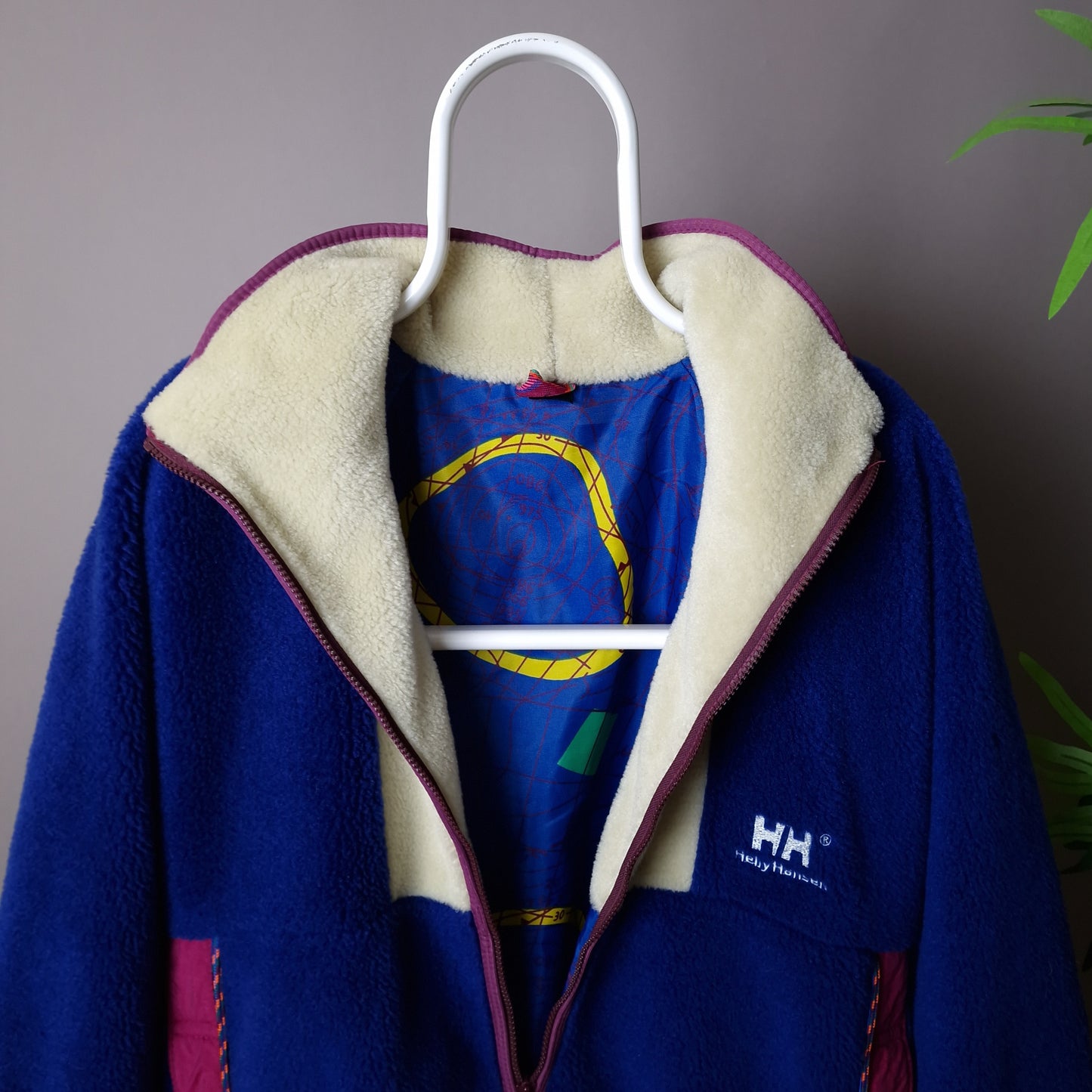 Vintage Helly Hansen fleece jacket in blue and pink - XL