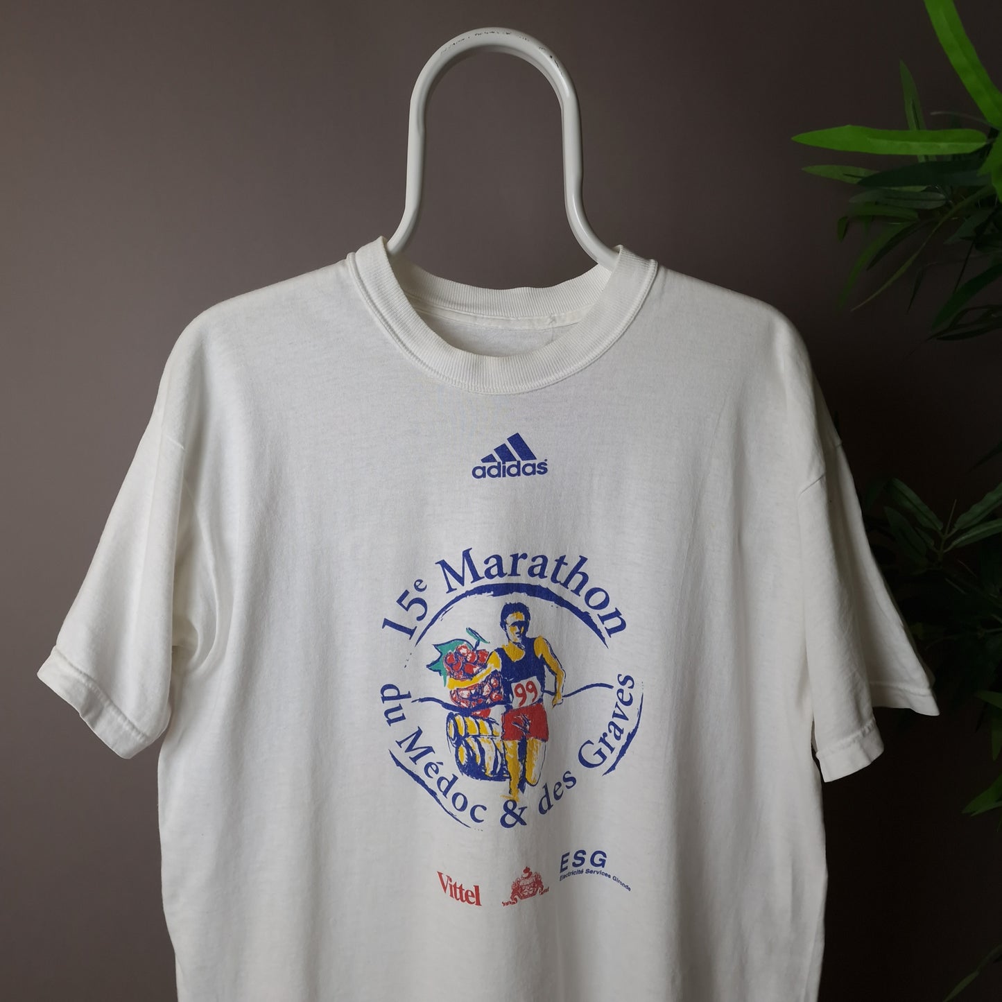 Vintage 1999 Adidas marathon t-shirt in white - large