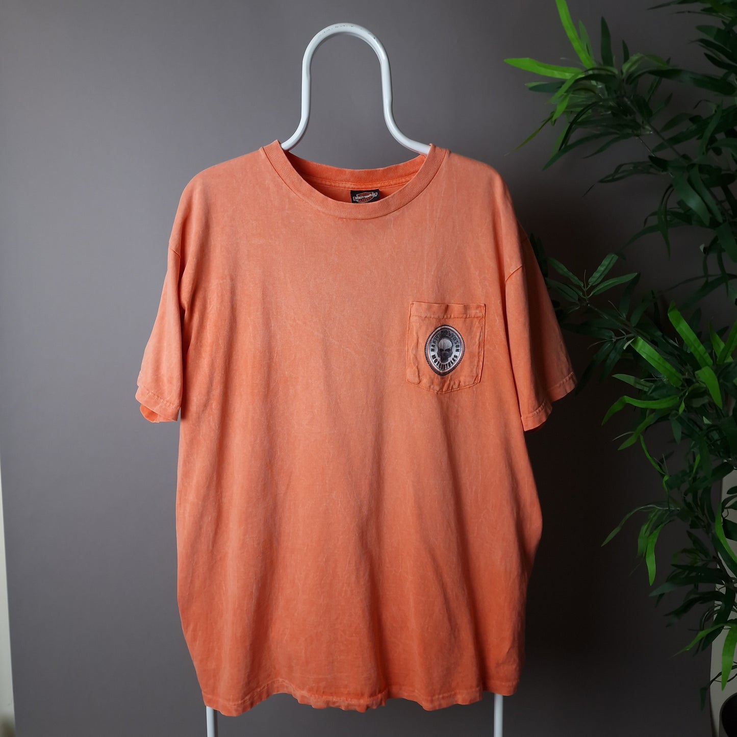 Vintage Harley Davidson t-shirt in orange - XL