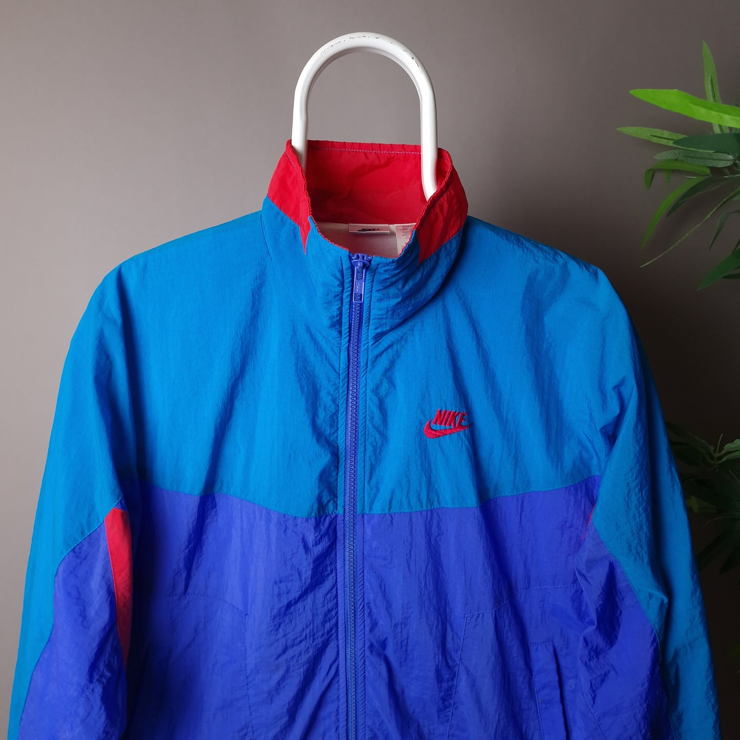 90s Nike windbreaker in blue purple and red - small