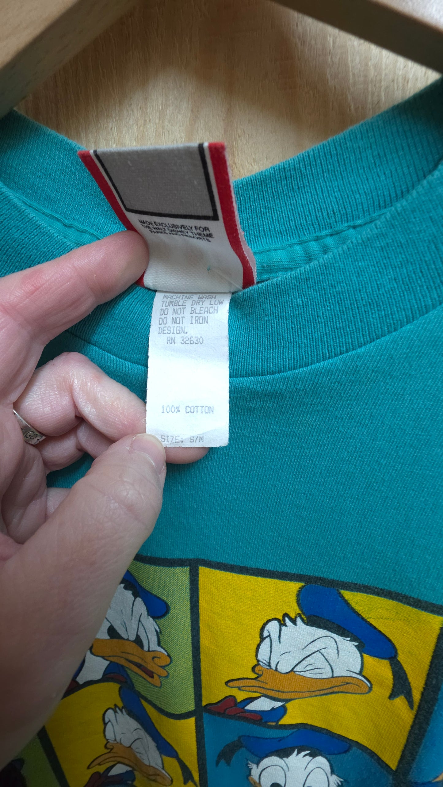 Vintage Disney designs donald duck single stitch t-shirt in turquoise - size small