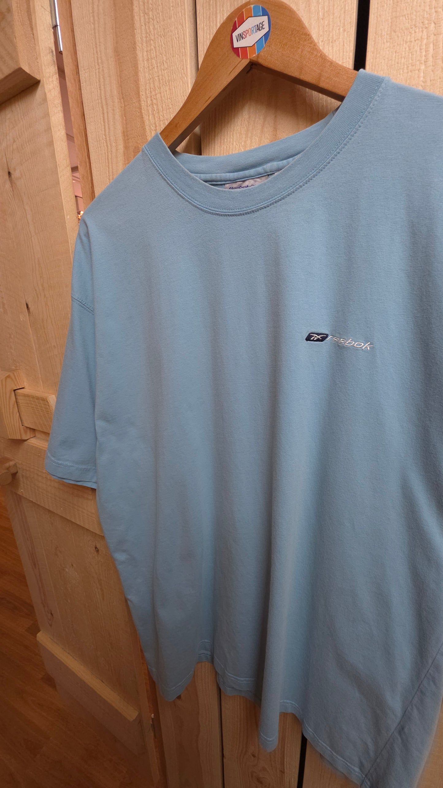 Vintage Reebok t-shirt in light blue - XL/XXL