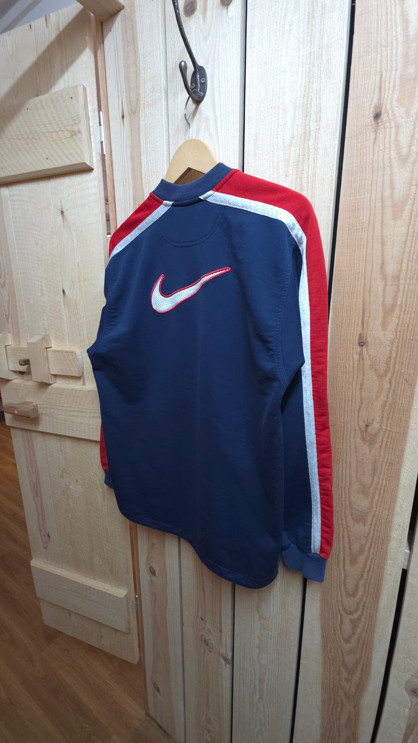 Vintage 90s Nike sweatshirt in blue and red - size small