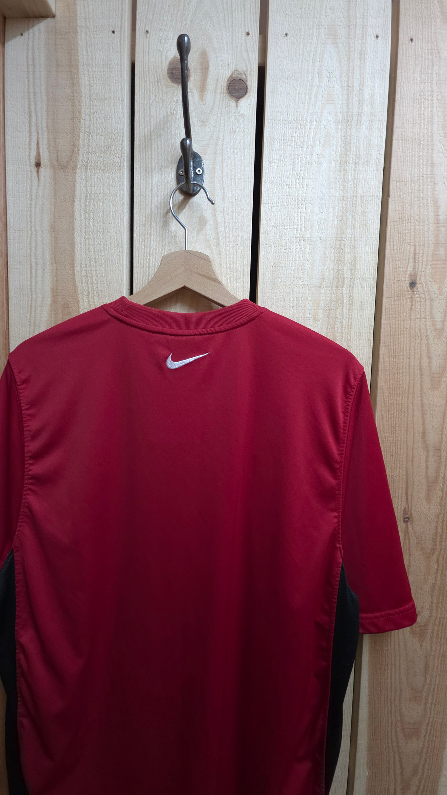 Vintage Nike dri fit t-shirt in red and black - XL