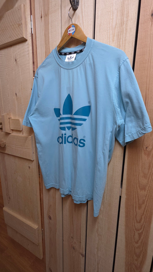 Vintage adidas originals t-shirt in baby blue - boxy medium/large