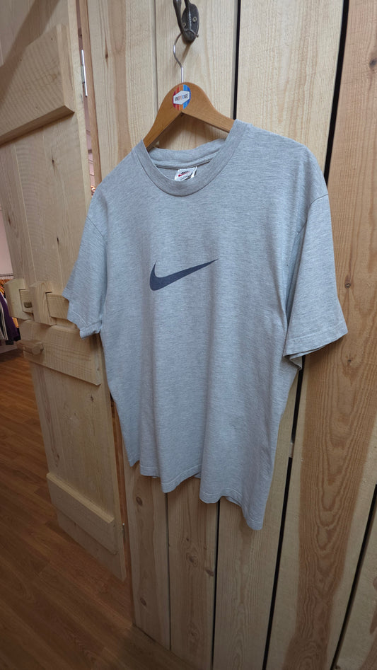 Vintage 90s Nike t-shirt in grey - size large