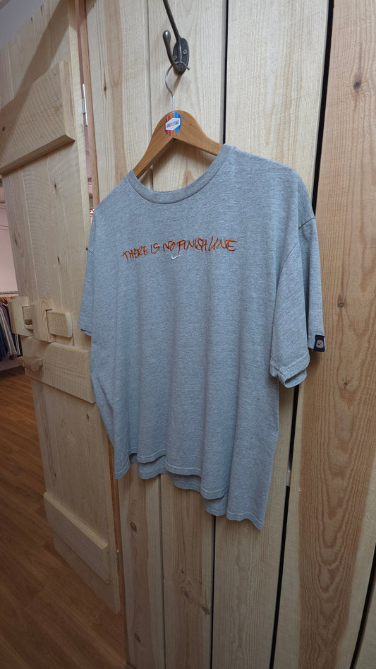 Vintage 90s Nike "there is no finish line" embroidered t-shirt - boxy large