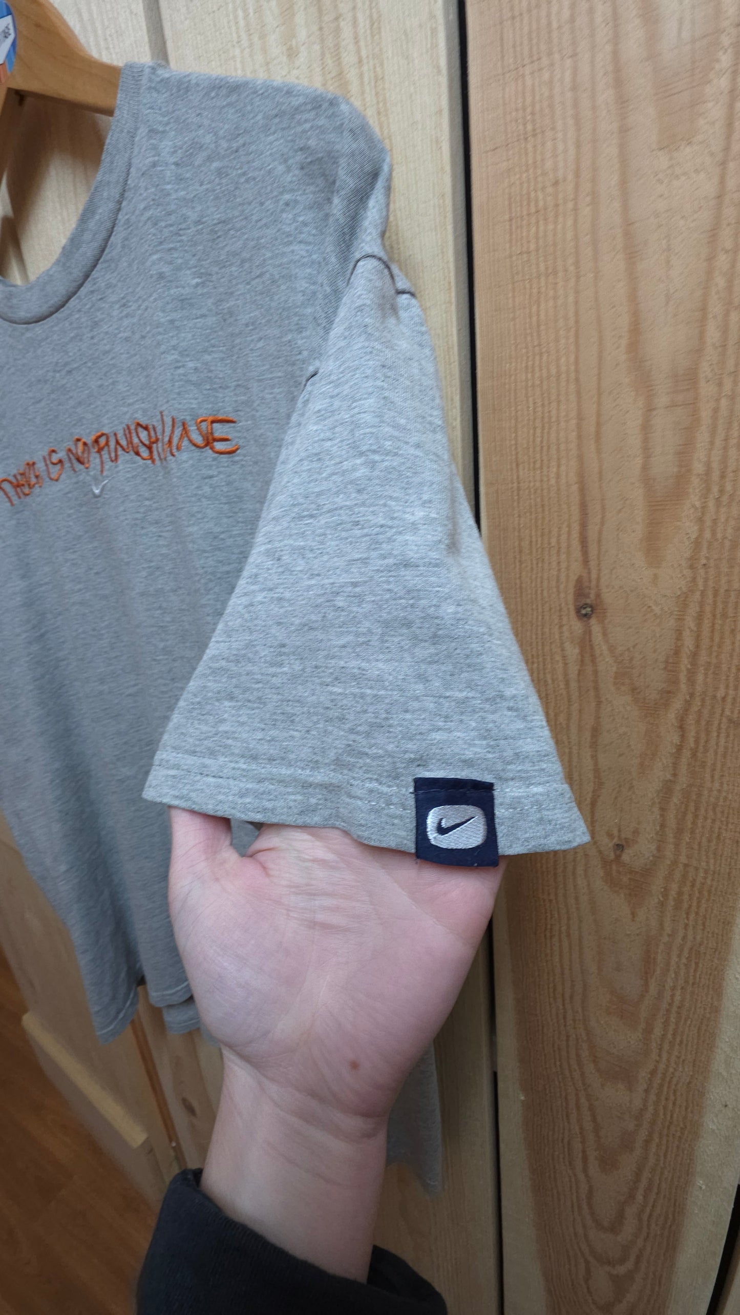 Vintage 90s Nike "there is no finish line" embroidered t-shirt - boxy large