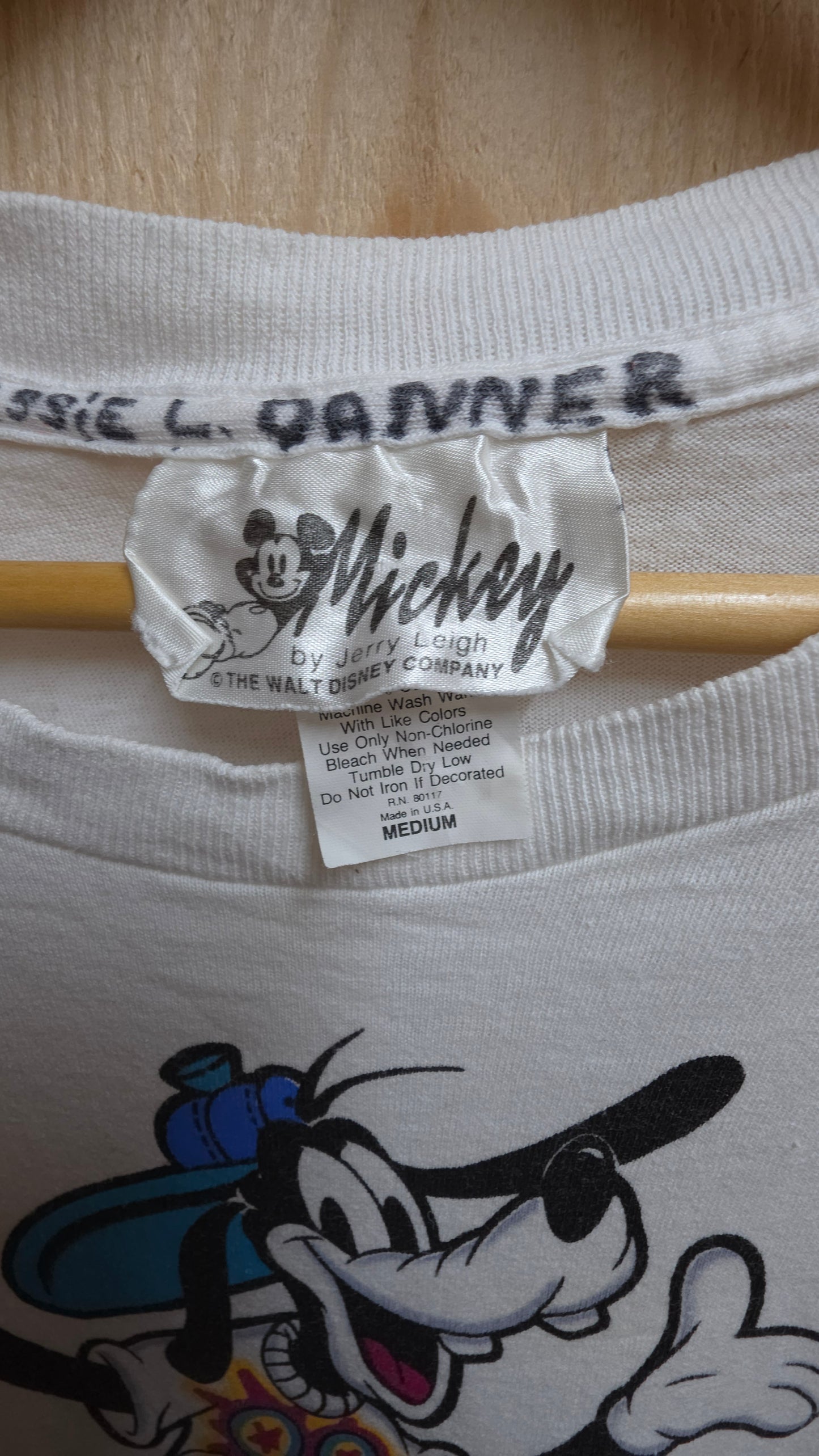 Vintage Disney Mickey by Jerry Leigh graphic single stitch t-shirt in white - boxy medium