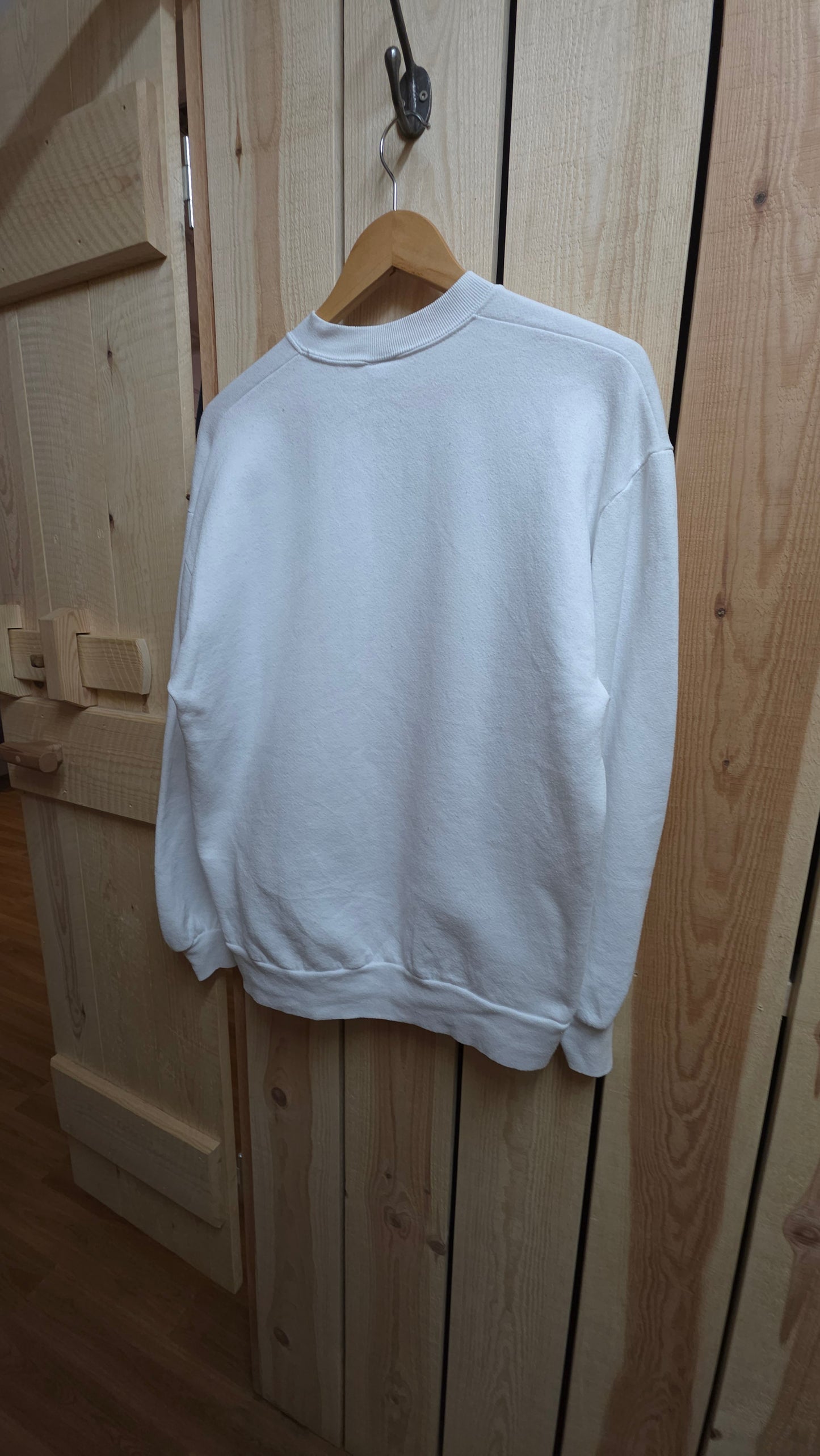 Vintage Disney Mickey unlimited graphic sweatshirt in white - size M/L