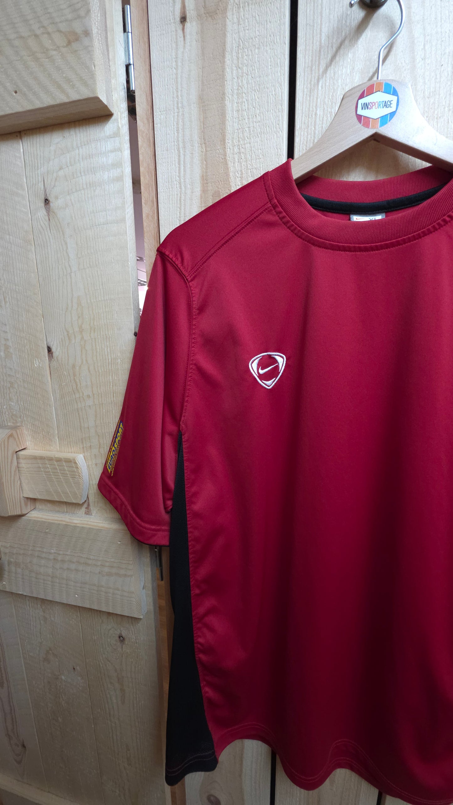 Vintage Nike dri fit t-shirt in red and black - XL