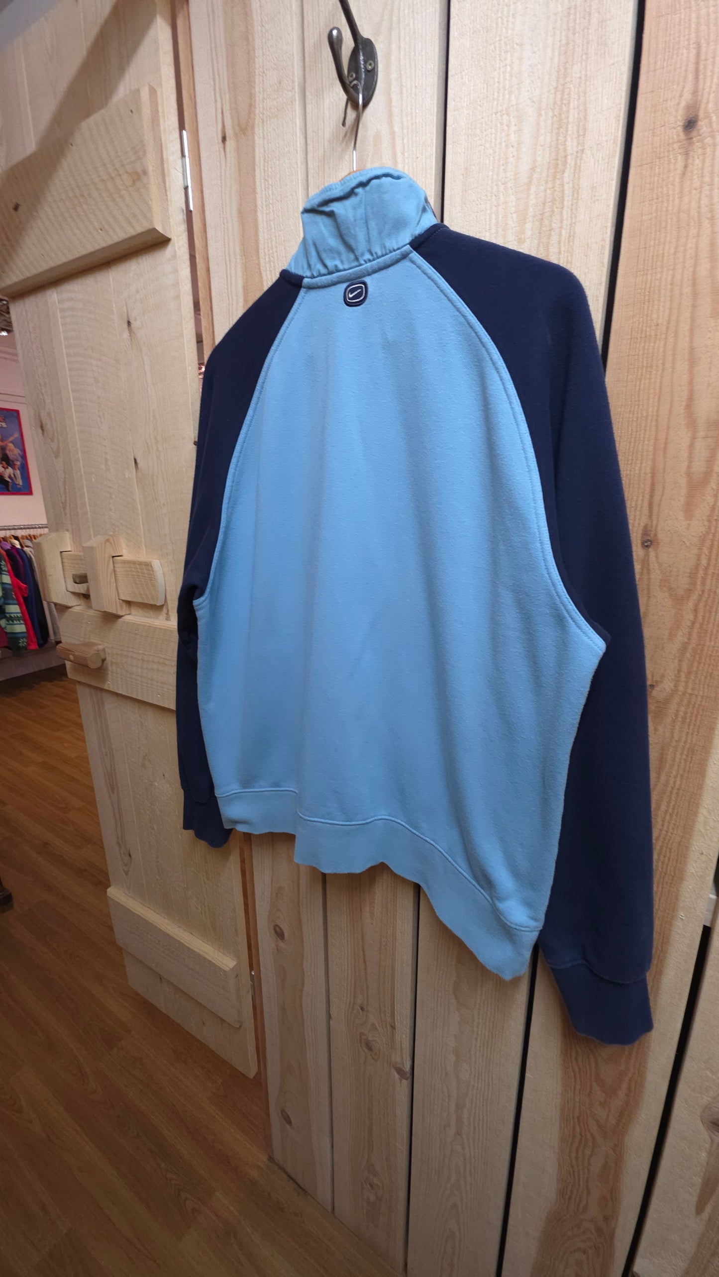 Vintage 00s Nike zip up sweatshirt in baby blue and navy - size large