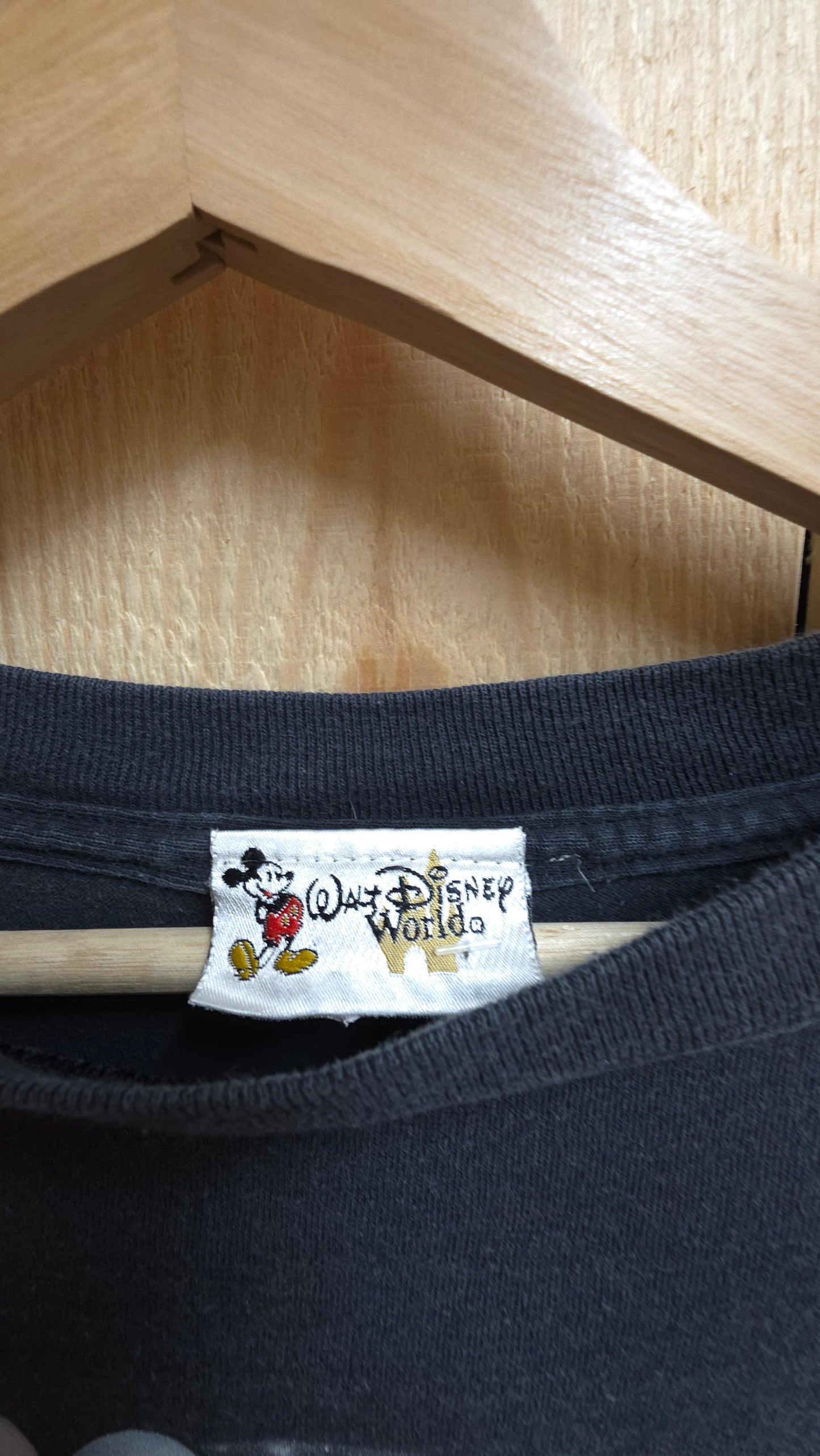 Vintage disney world epcot graphic t-shirt - faded black - XXL