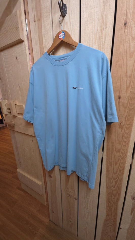 Vintage Reebok t-shirt in light blue - XL/XXL