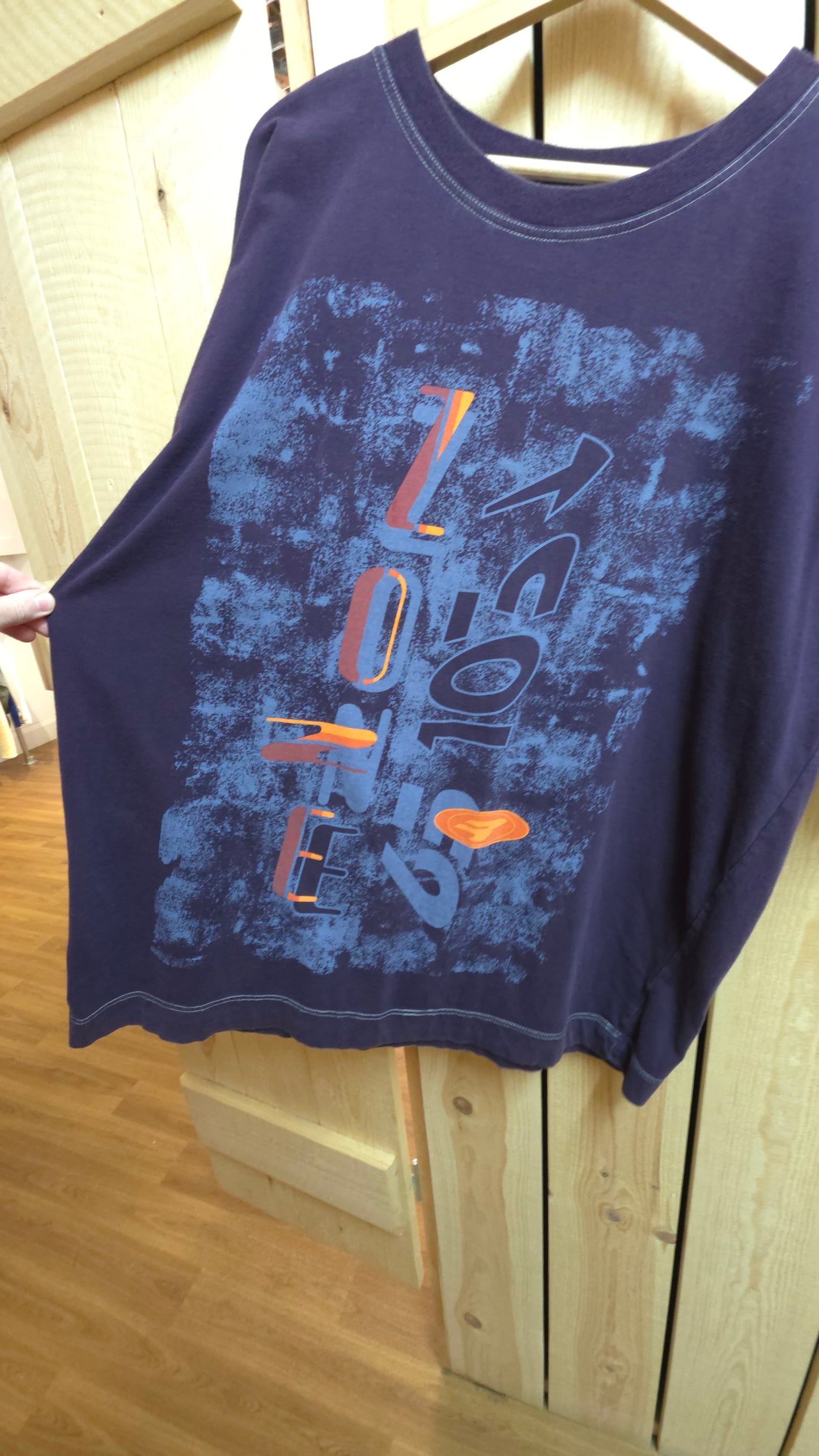 Vintage 90s Reebok graphic t-shirt in purple and blue - XXL