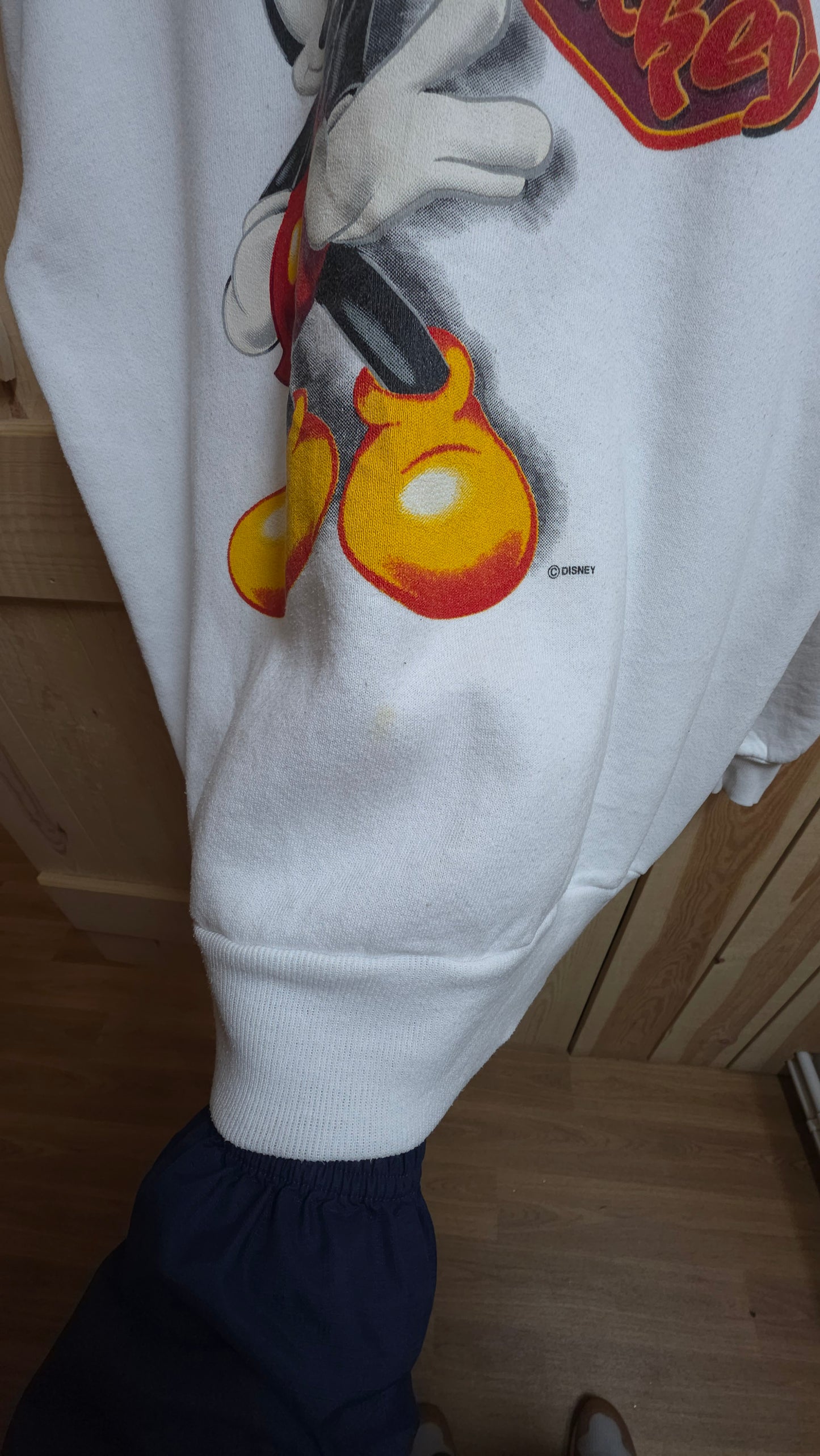 Vintage Disney Mickey unlimited graphic sweatshirt in white - size M/L