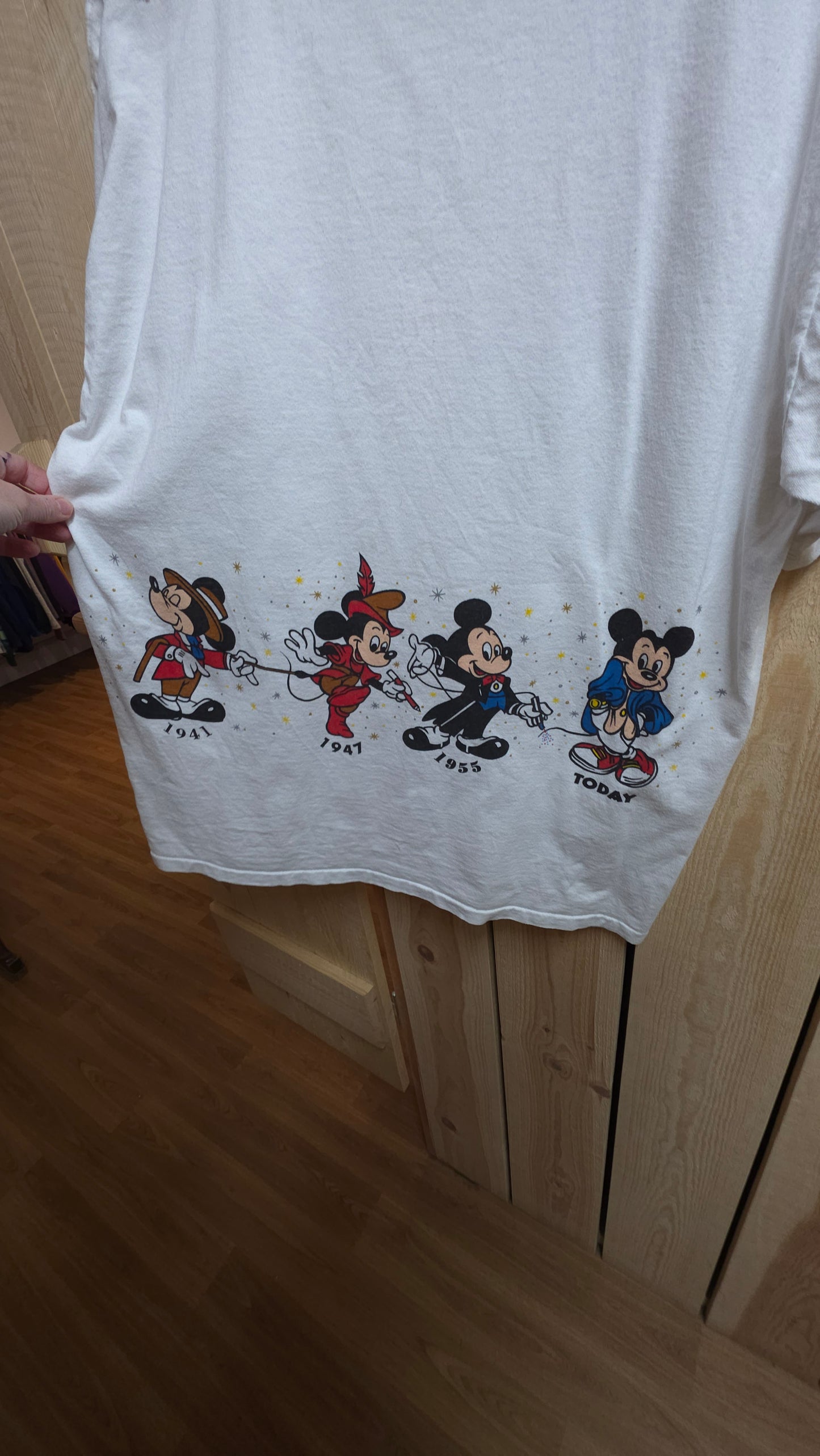 Rare 90s Disney designs Mickey through the years single stitch graphic t-shirt in white - large